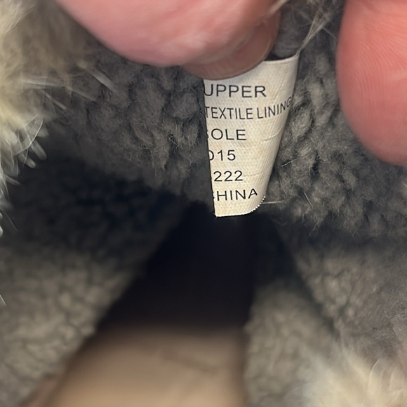 TORY BURCH DARK KNOT BEIGE ANGELICA BOOT RABBIT FUR SPLIT SUEDE SNEAKER - Picture 10 of 12